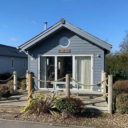 Holiday home The Blue Anchor, The Bay, 2 Bedrooms With Ensuites, Parking For 2 Cars, 2 Dogs Welcome