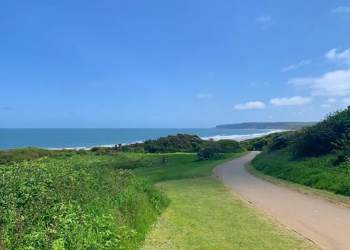 Holiday home The Blue Anchor, The Bay, 2 Bedrooms With Ensuites, Parking For 2 Cars, 2 Dogs Welcome Filey
