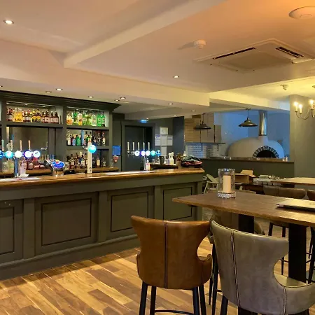The Blue Anchor, The Bay, 2 Bedrooms With Ensuites, Parking For 2 Cars, 2 Dogs Welcome