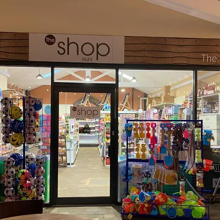 Dom wakacyjny The Blue Anchor At The Bay Filey, Sleeps 4, 2 Dogs Welcome For Free Too