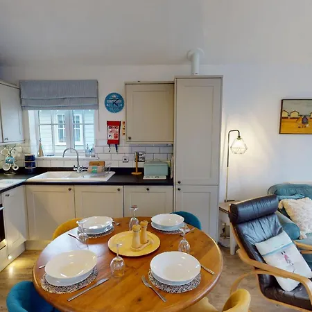 بيت للعطل The Blue Anchor, The Bay, 2 Bedrooms With Ensuites, Parking For 2 Cars, 2 Dogs Welcome *