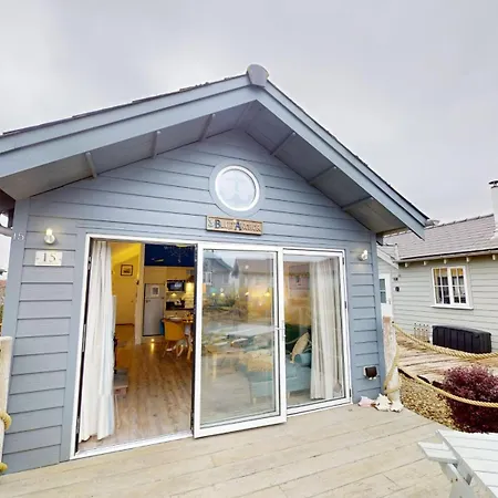 The Blue Anchor, The Bay, 2 Bedrooms With Ensuites, Parking For 2 Cars, 2 Dogs Welcome * Файли